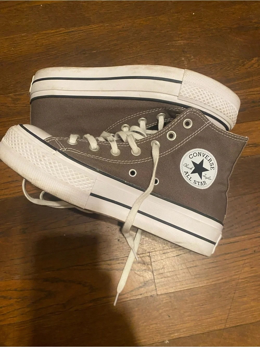 Converse High Top Sneakers in gray and White - Picture 7 of 7